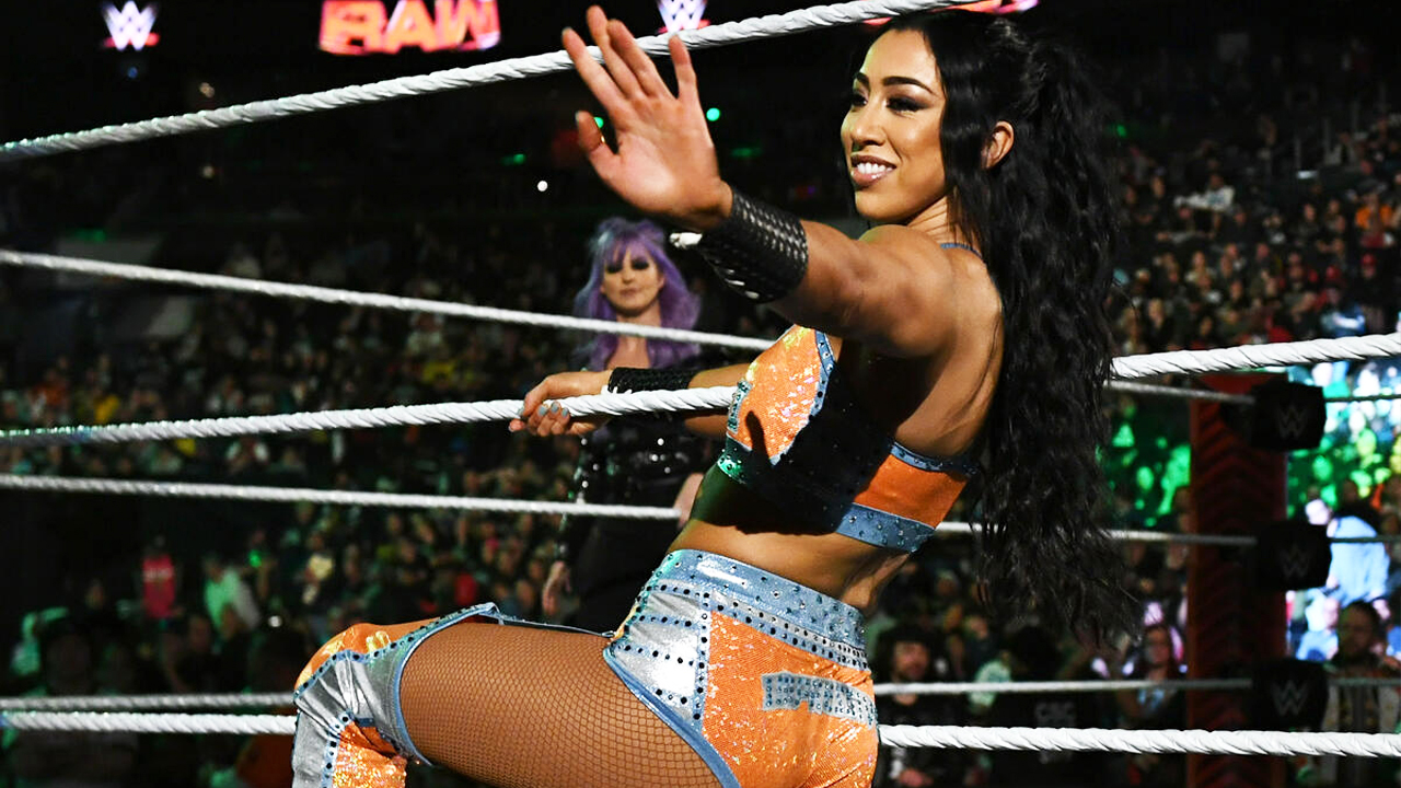 WWE Raw Candice LeRae Indi Hartwell