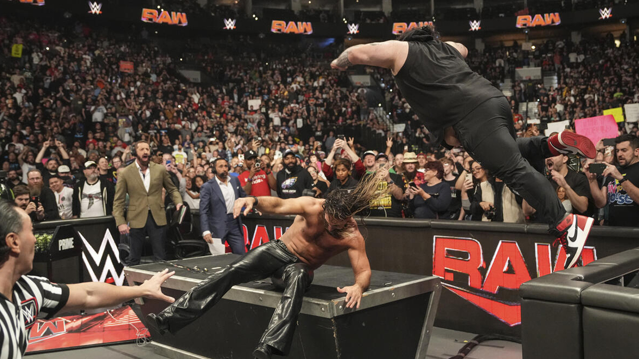 WWE Raw Seth Rollins Bronson Reed