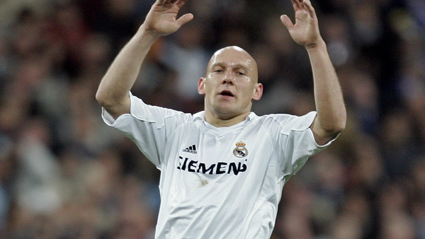 Real Madrid's Thomas Gravesen of Denmark reacts during a 2nd round, 1st leg, Champions league soccer match against Arsenal at the Bernabeu stadium in Madrid, Tuesday Feb. 21, 2006. Arsenal won the game 1-0. (AP Photo/Paul White)