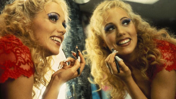 Elizabeth berkely Showgirls