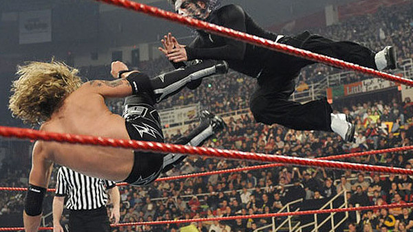 Orton Triple H 2009 Royal Rumble