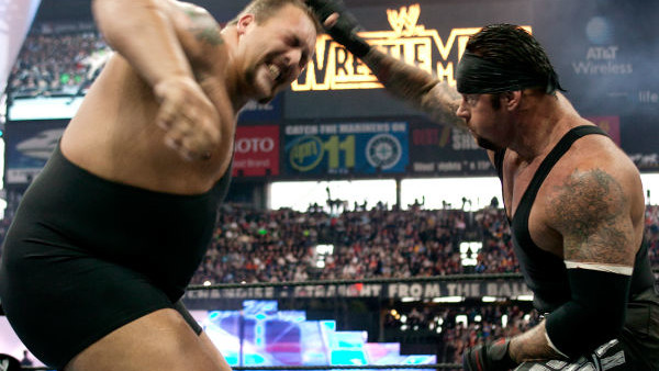 Undertaker vs. Big Show and A-Train - WrestleMania XIX