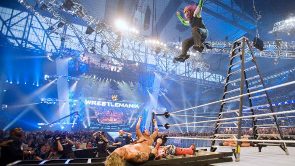 Jeff Hardy Money In The Bank WrestleMania 23 Legdrop