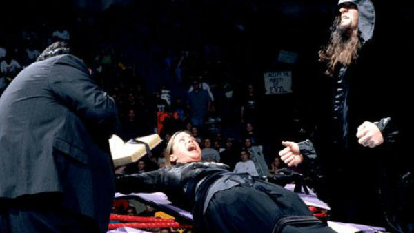 Stephanie McMahon SmackDown 2002