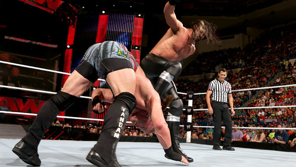 Randy Orton headbutt Cody Rhodes.jpg