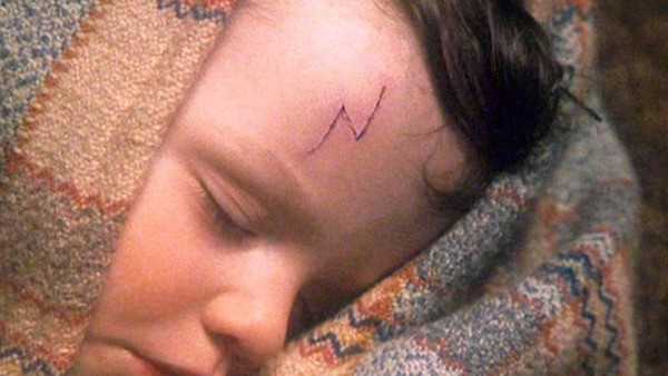 harry potter and the philosopher's stone baby harry scar