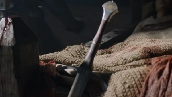 Jon Snow With Longclaw In Game Of Thrones