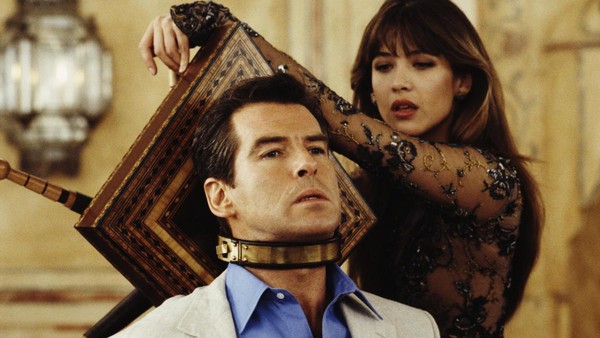 The World Is Not Enough Torture Pierce Brosnan Sophie Marceau James Bond Elektra King