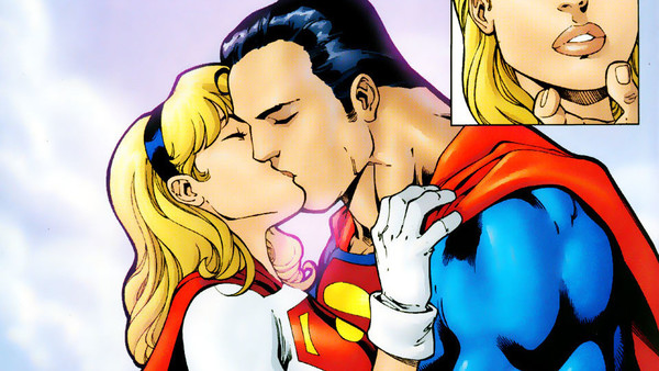 Superman Supergirl Kiss