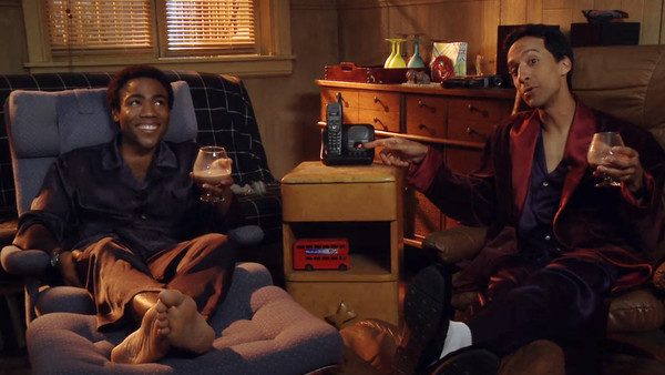 Community- Troy and Abed in the Morning 2x07 