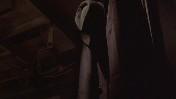 In The Usual Suspects we can see that the clothes Keyser Söze wears in  his confrontation with Keaton are inside Arturo Marquez's cabin. He took  them right after killing him. : r/MovieDetails