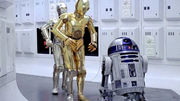 He might as well be a bucket': Why C-3PO and R2-D2 hate each other