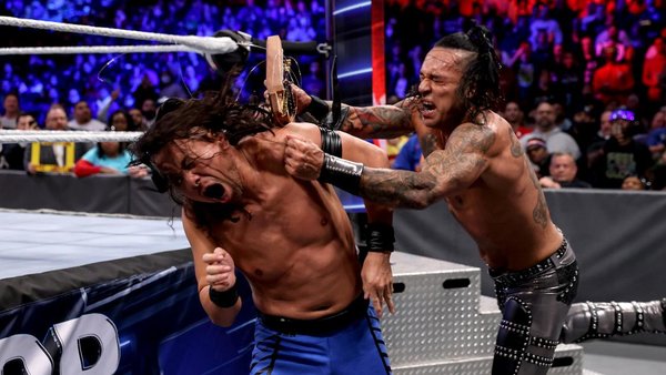 WWE Survivor Series 2021 Roman Reigns Big E
