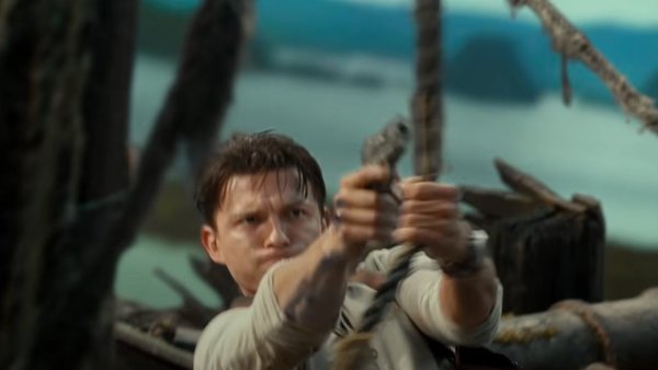 Tom Holland Mark Wahlberg Uncharted movie