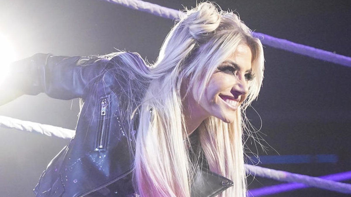 Alexa Bliss On Her Old WWE Gimmick "I Miss That Version Of Me Too"