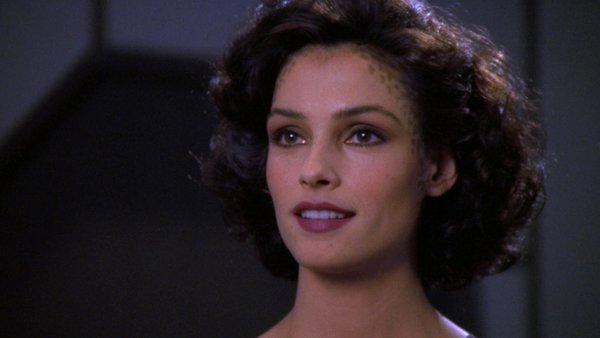 Teri Hatcher Star Trek