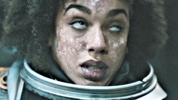 Doctor Who Bill Potts Oxygen