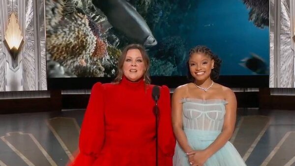 Oscars 2023 Melissa McCarthy Halle Bailey