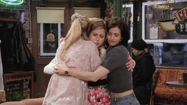 Monica, Rachel, and Phoebe Friends