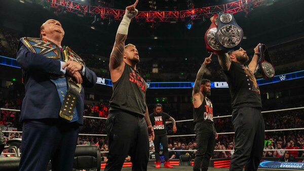 Roman Reigns Usos Paul Heyman Solo Sikoa Bloodline