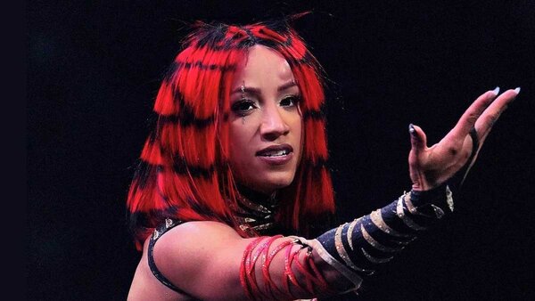 Sasha Banks Sporting New Hairstyle Ahead Of Reported WWE Return