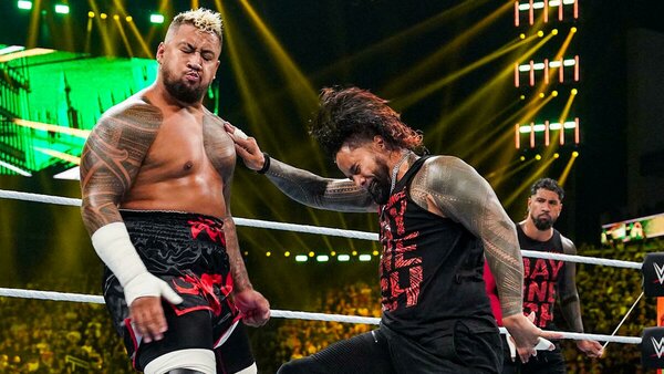 WWE Money In The Bank 2023 Solo Sikoa The Usos