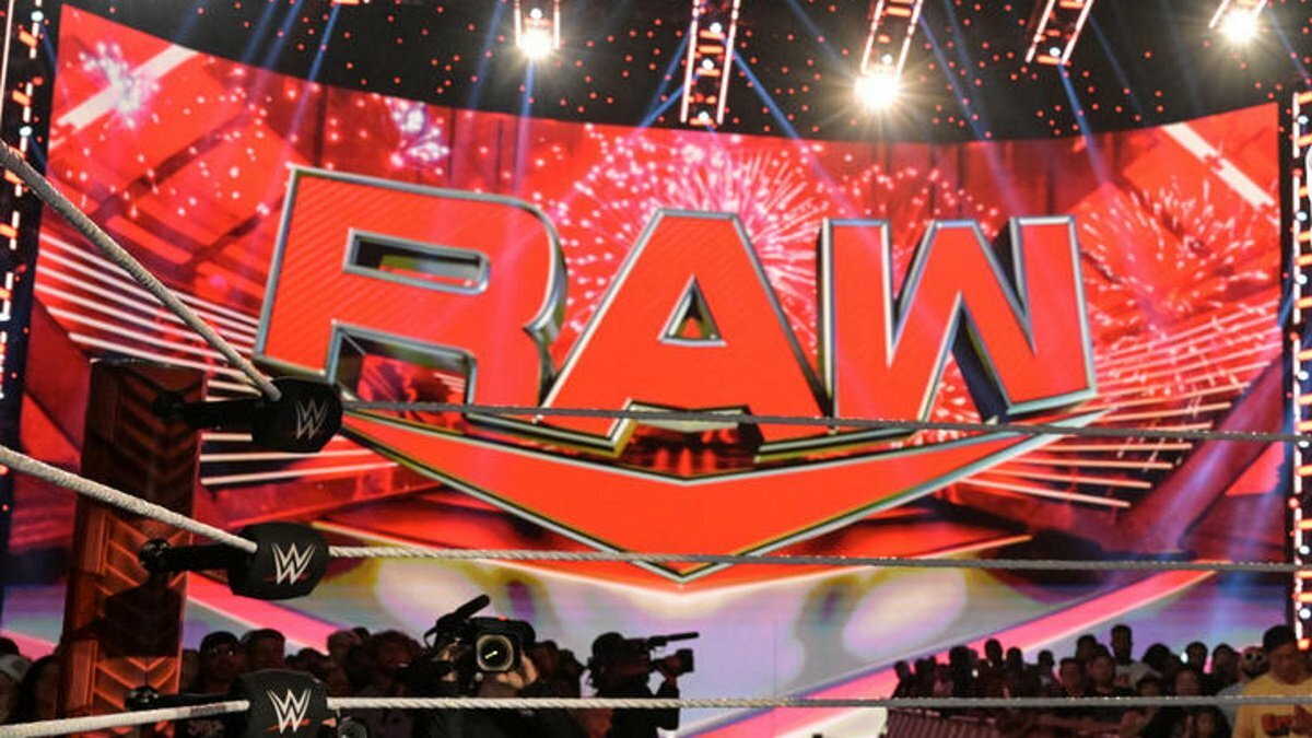 NEW WWE Tag Champions Crowned On Monday Night Raw