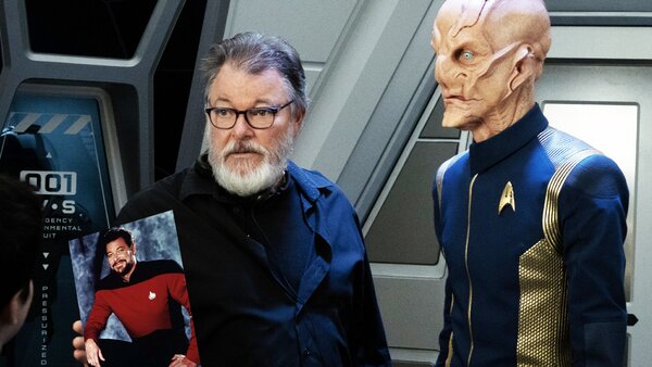 Riker Johnathan Frakes Doug Jones Saru Directing Star Trek Discovery TNG Next Generation 