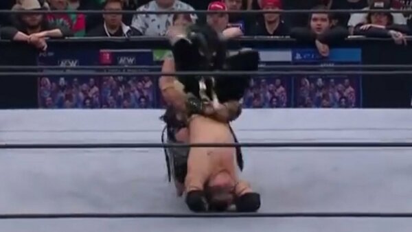 Black Taurus El Hijo del Vikingo Powerbomb AEW Botch