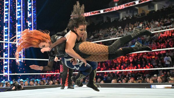 WWE Raw Becky Lynch Shayna Baszler