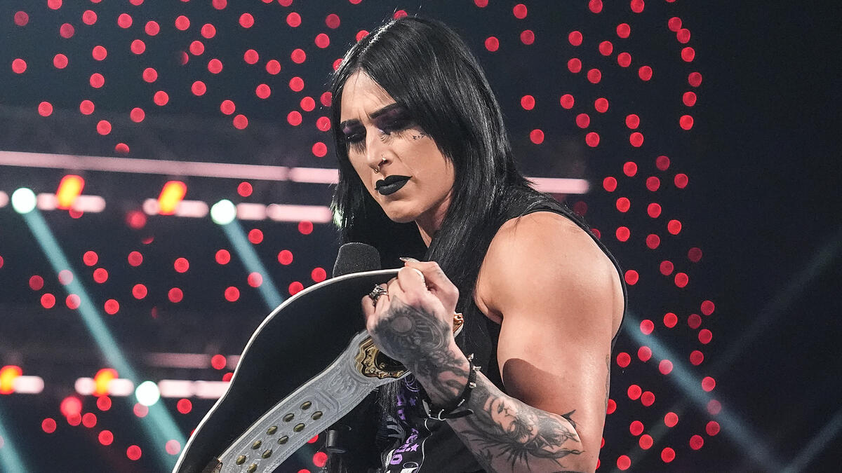 8 Ups & 4 Downs From WWE Raw (15 April Results & Review)