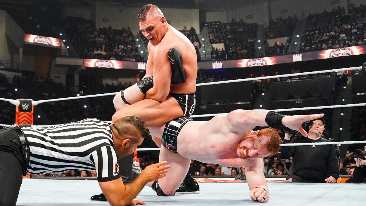 7 Ups & 5 Downs From WWE Raw (6 May - Results & Review)