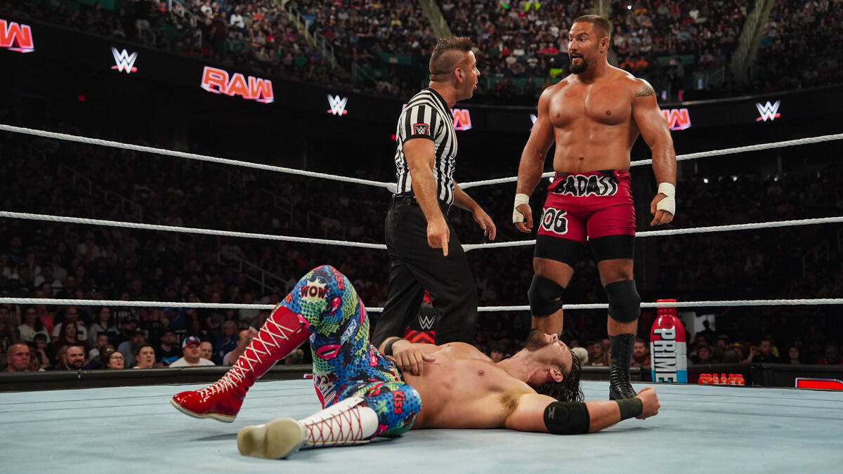 5 Ups & 5 Downs From WWE Raw (20 May Results & Review) Page 9