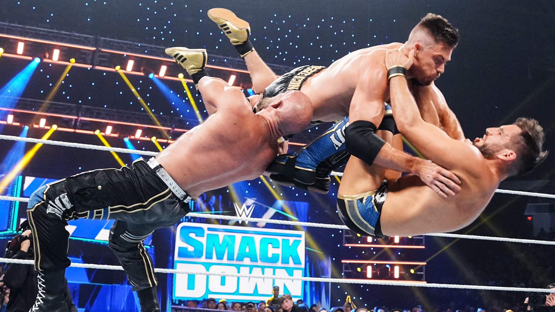 4 Ups & 4 Downs From WWE SmackDown (12 July - Results & Review) – Page 5